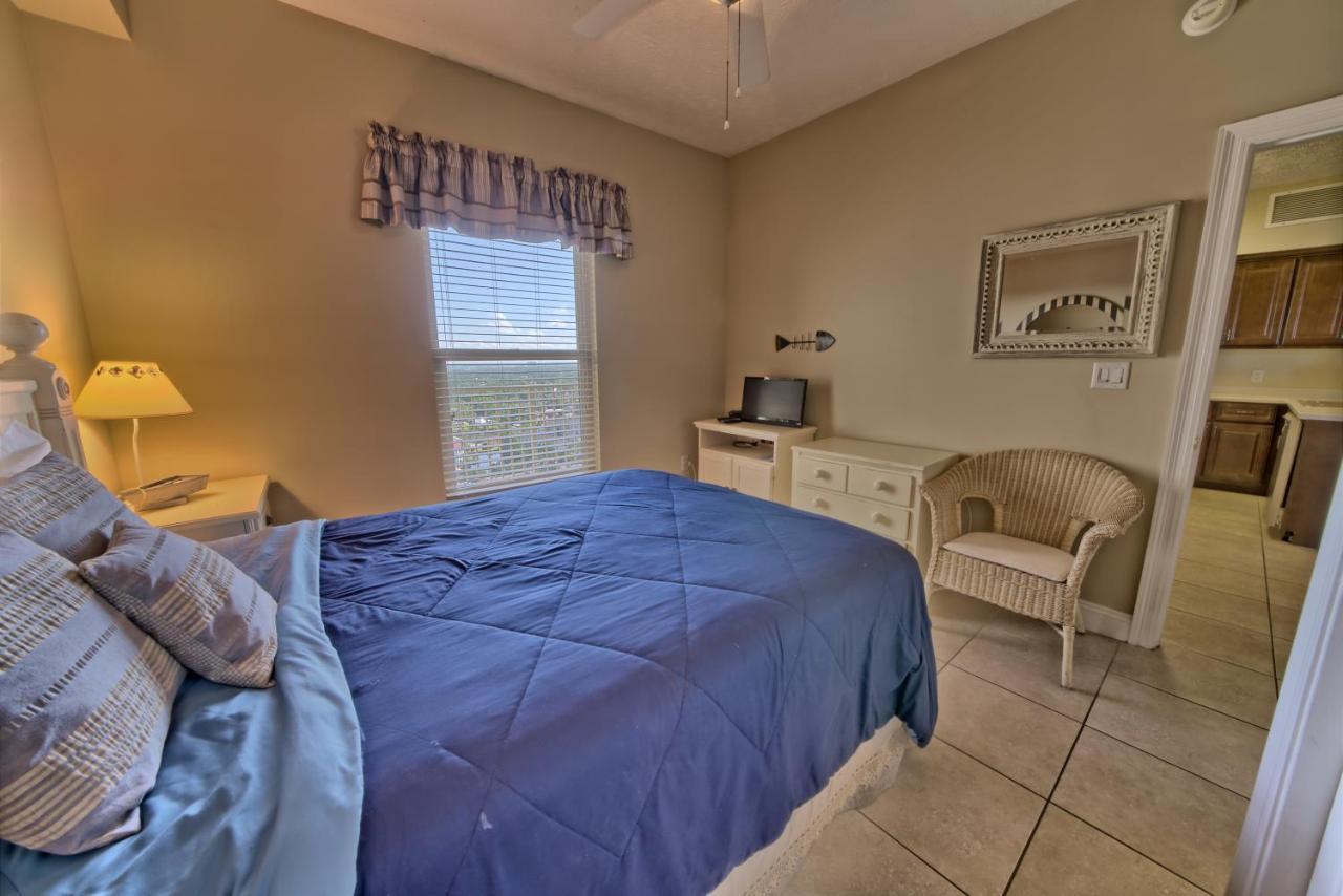 Wondrous With Access And Poolside - Unit 2103