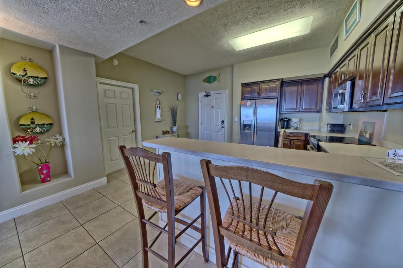 Wondrous With Access And Poolside - Unit 2103 Apartment