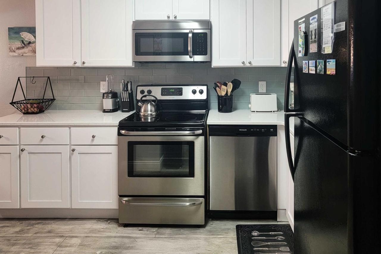 Holiday home Beautiful Pcb Townhome Balcony And Amenities Panama City Beach