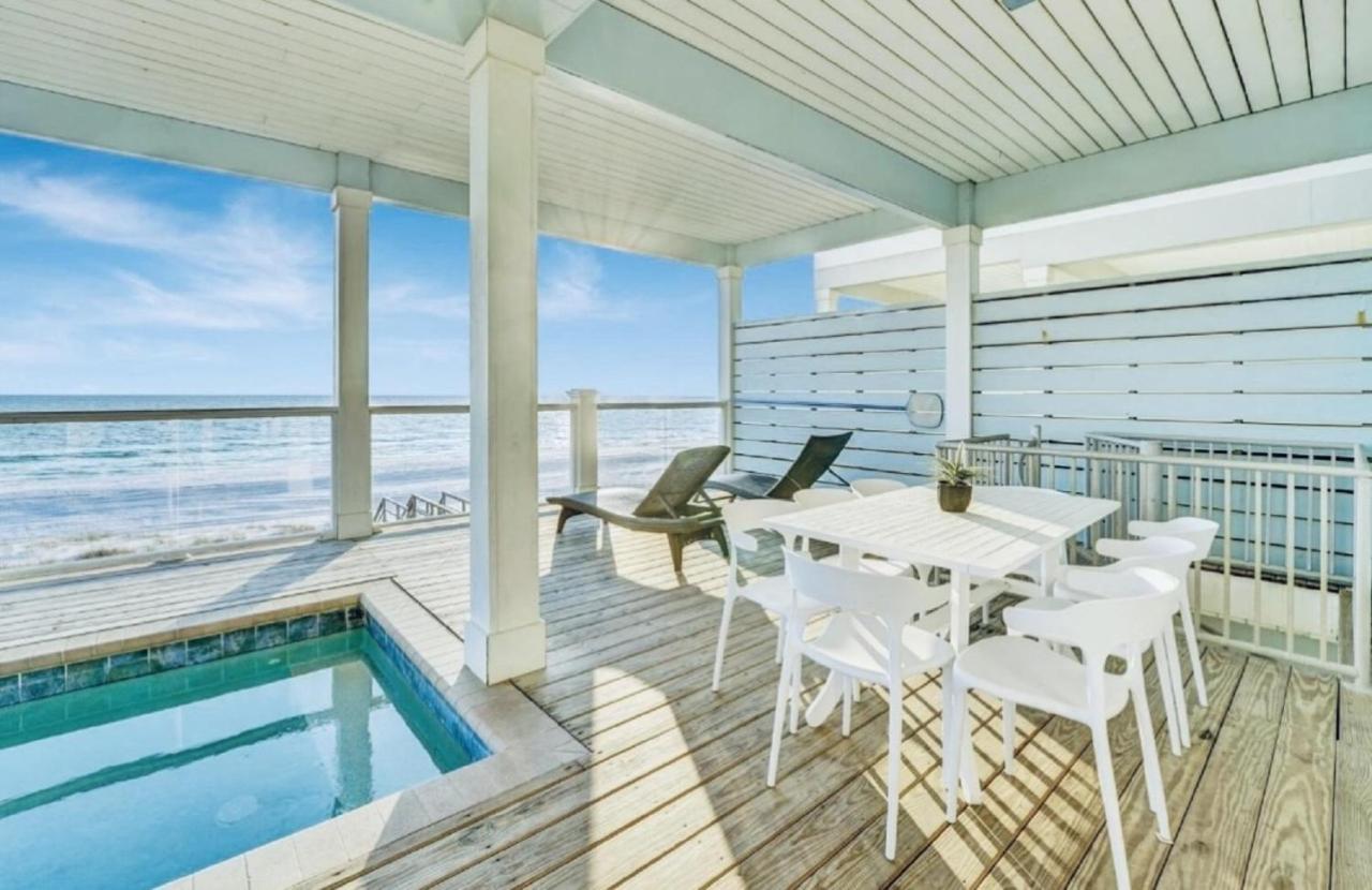 Freshly Squeezed - Heated Pool! West End! Beachfront!!! Holiday home *