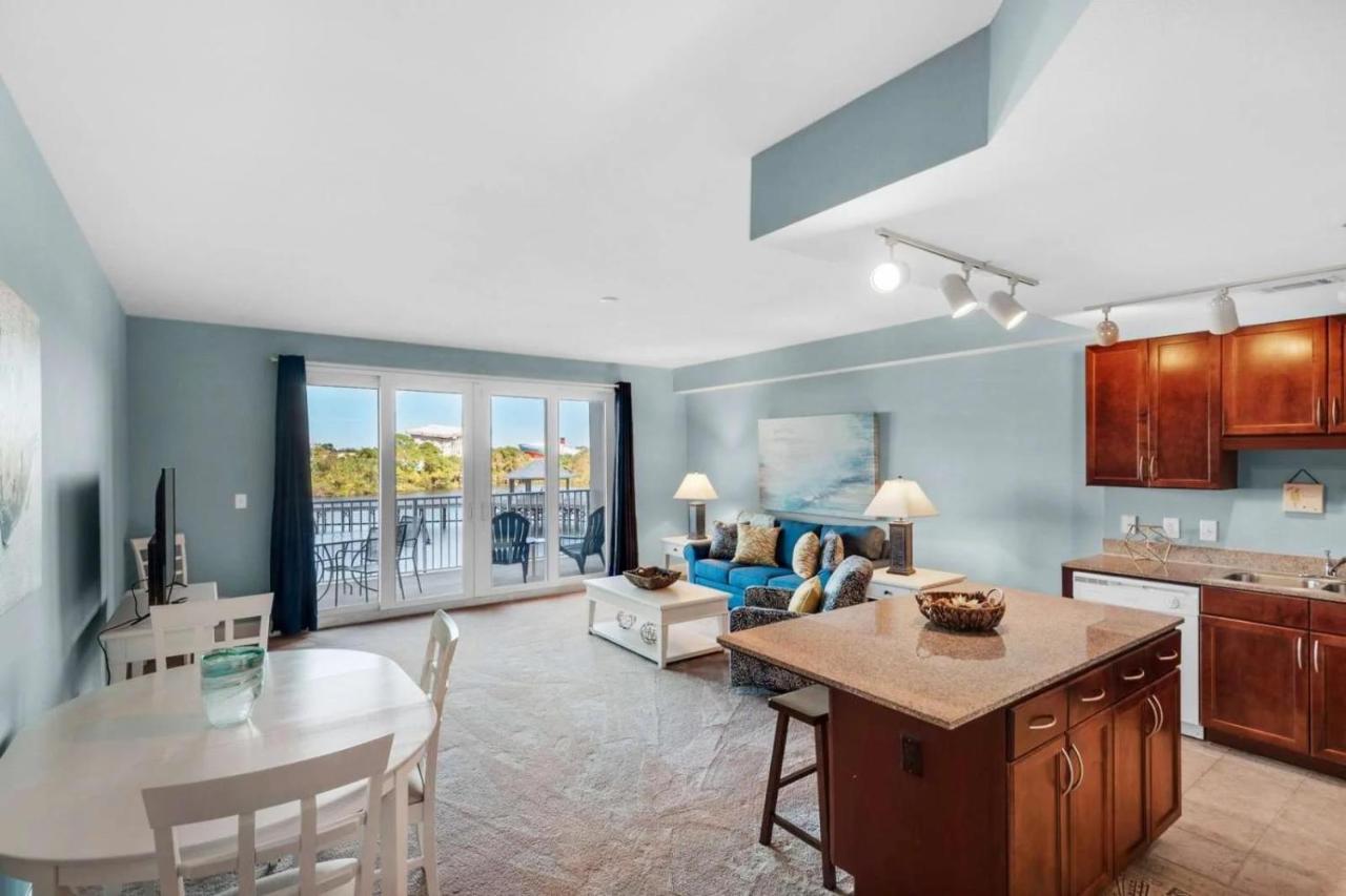 Holiday home Laketown Wharf 116 *