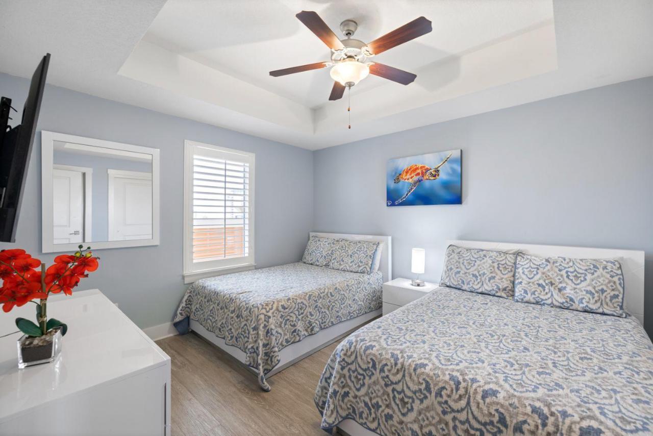 Luxury Calypso Tower 3! Free Chair Service For 4! By Dolce Getaways Pcb