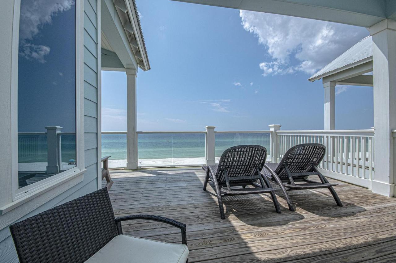 Freshly Squeezed - Heated Pool! West End! Beachfront!!! Holiday home *