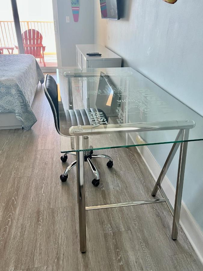 Apartment Luxury Calypso Tower 3! Free Chair Service For 4! By Dolce Getaways Pcb Panama City Beach