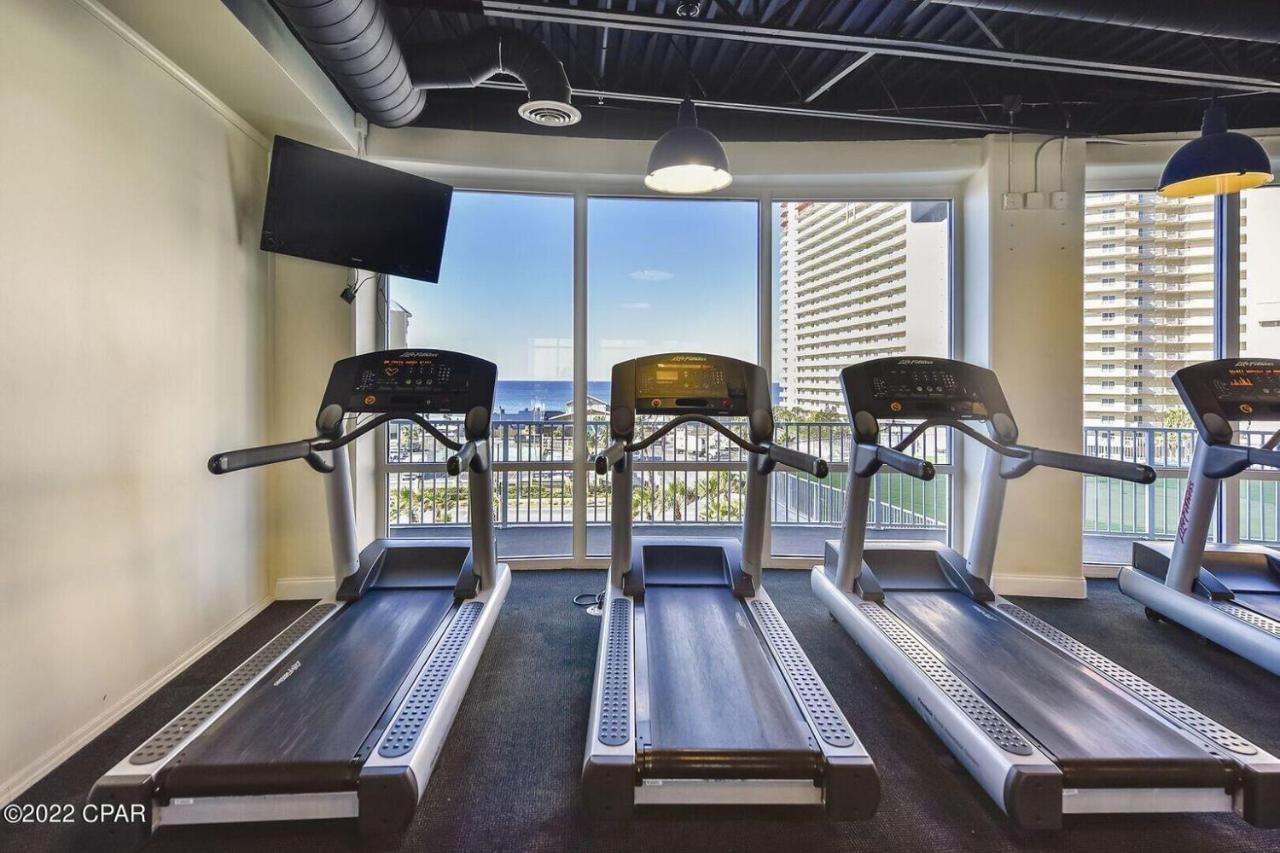 Beautiful With Ocean View From 15th Floor