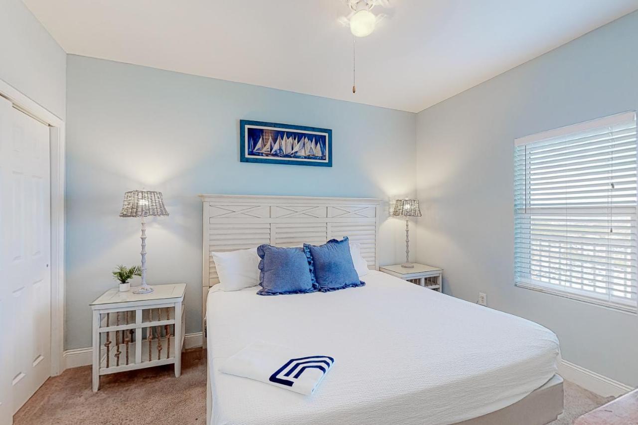Holiday home Laketown Wharf 1926 *