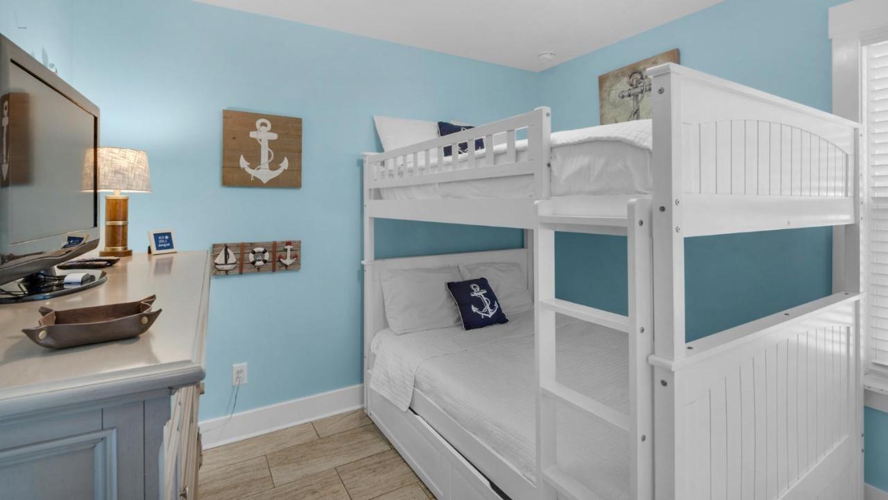 Sandy Teauxs Holiday home *