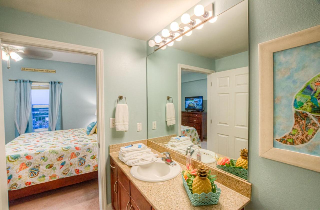 Amazing Style, Laketown Wharf 1305 -1bd, 2ba Amenities And Location! Holiday home *