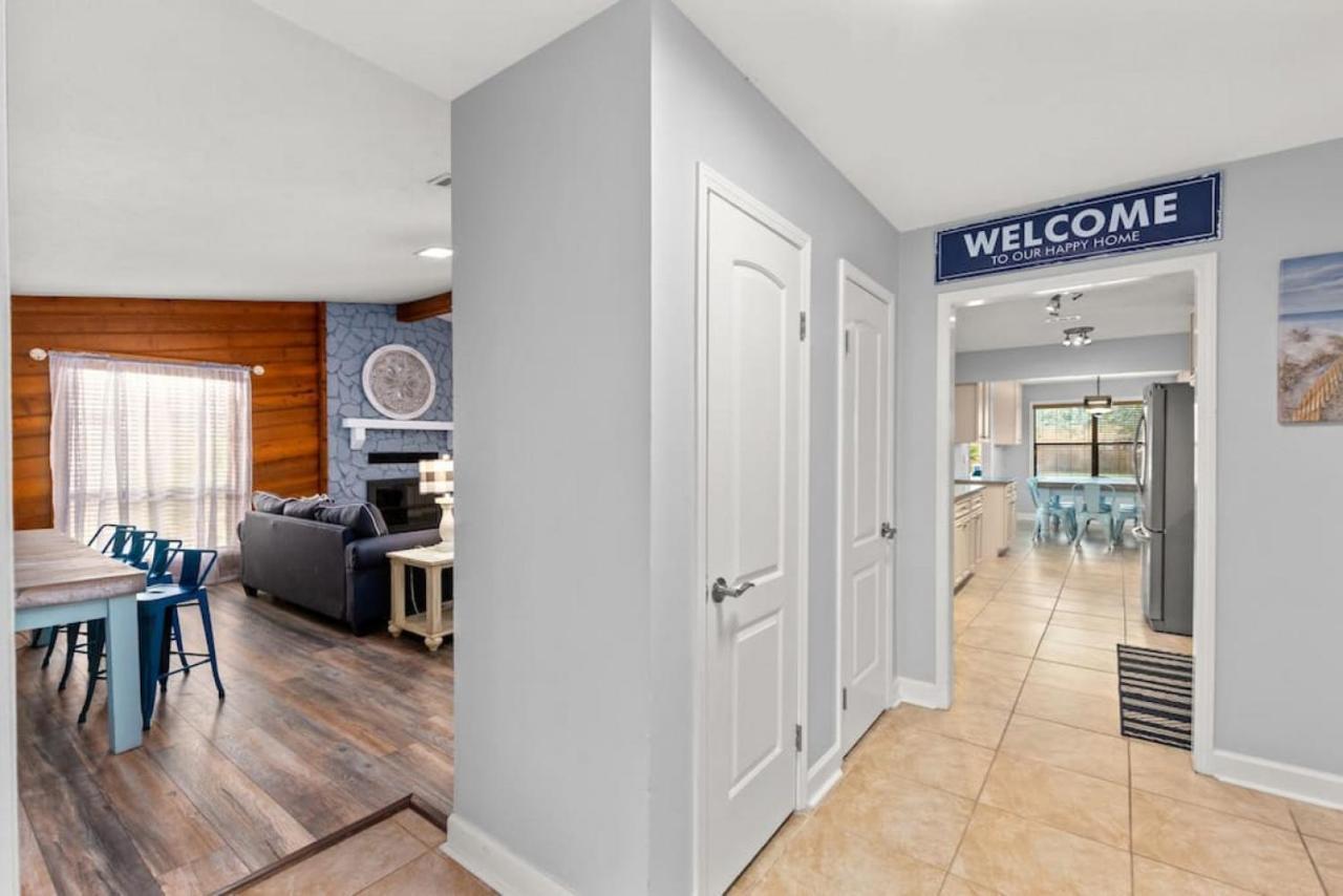 Holiday home The Flip Flop Stop - Private Heated Pool, Pool House, Backyard Oasis And Game