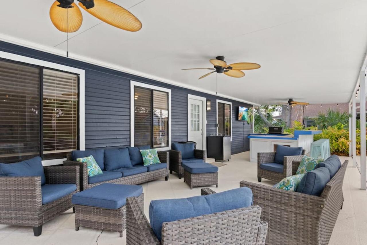 Holiday home The Flip Flop Stop - Private Heated Pool, Pool House, Backyard Oasis And Game *