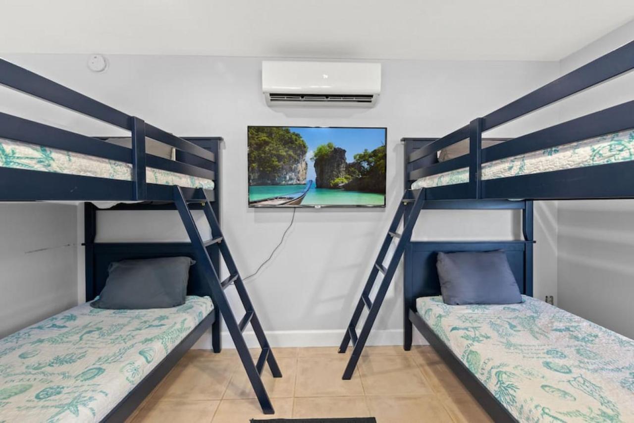 Holiday home The Flip Flop Stop - Private Heated Pool, Pool House, Backyard Oasis And Game Panama City Beach
