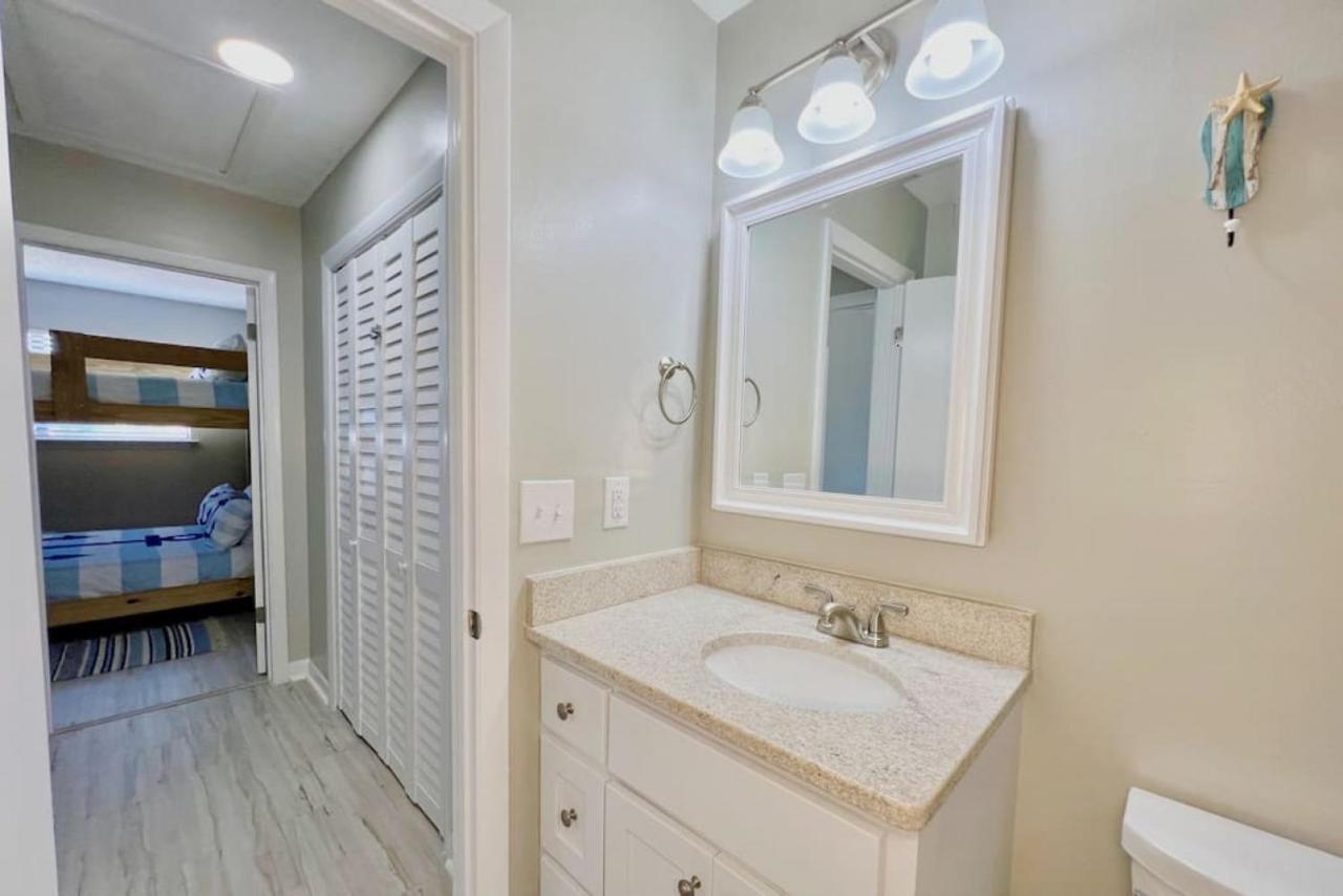 Beach Haven - Seasonal Hot Tub, Fire Pit, Bbq, 700 Feet To Beach, Central Pcb, Free Daily Activities, & More! Holiday home Panama City Beach