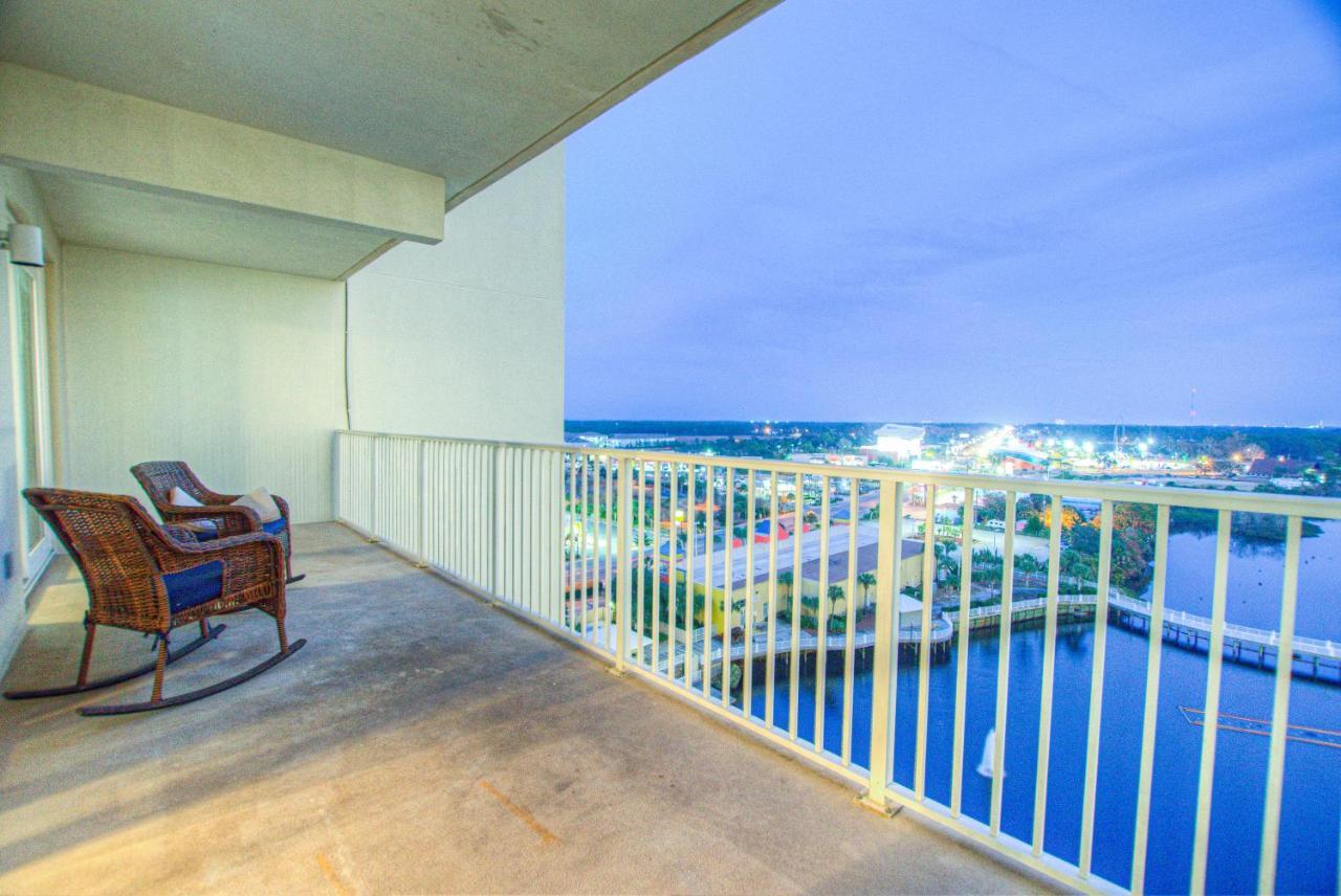 Next To The 10th Floor Pool - Laketown Wharf 1032- 2 Bd Bunks, 2ba, And Amazing Amenities! Holiday home *