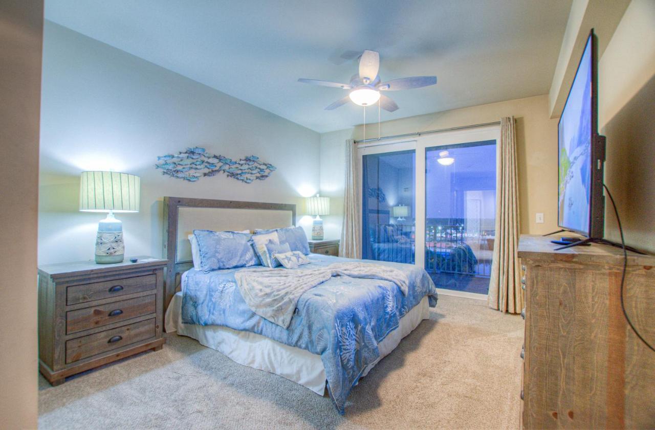 Next To The 10th Floor Pool - Laketown Wharf 1032- 2 Bd Bunks, 2ba, And Amazing Amenities! *