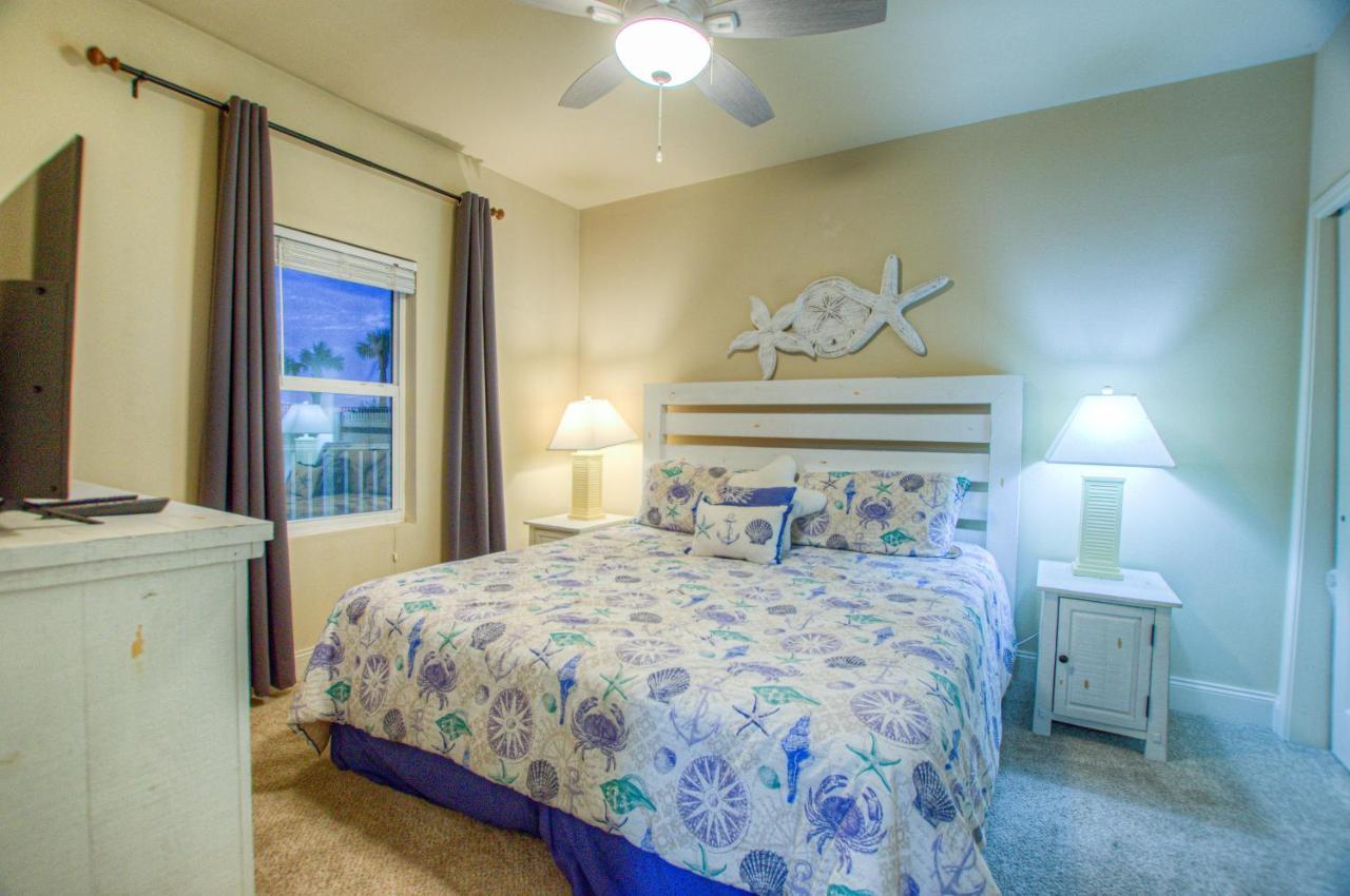 Next To The 10th Floor Pool - Laketown Wharf 1032- 2 Bd Bunks, 2ba, And Amazing Amenities! *