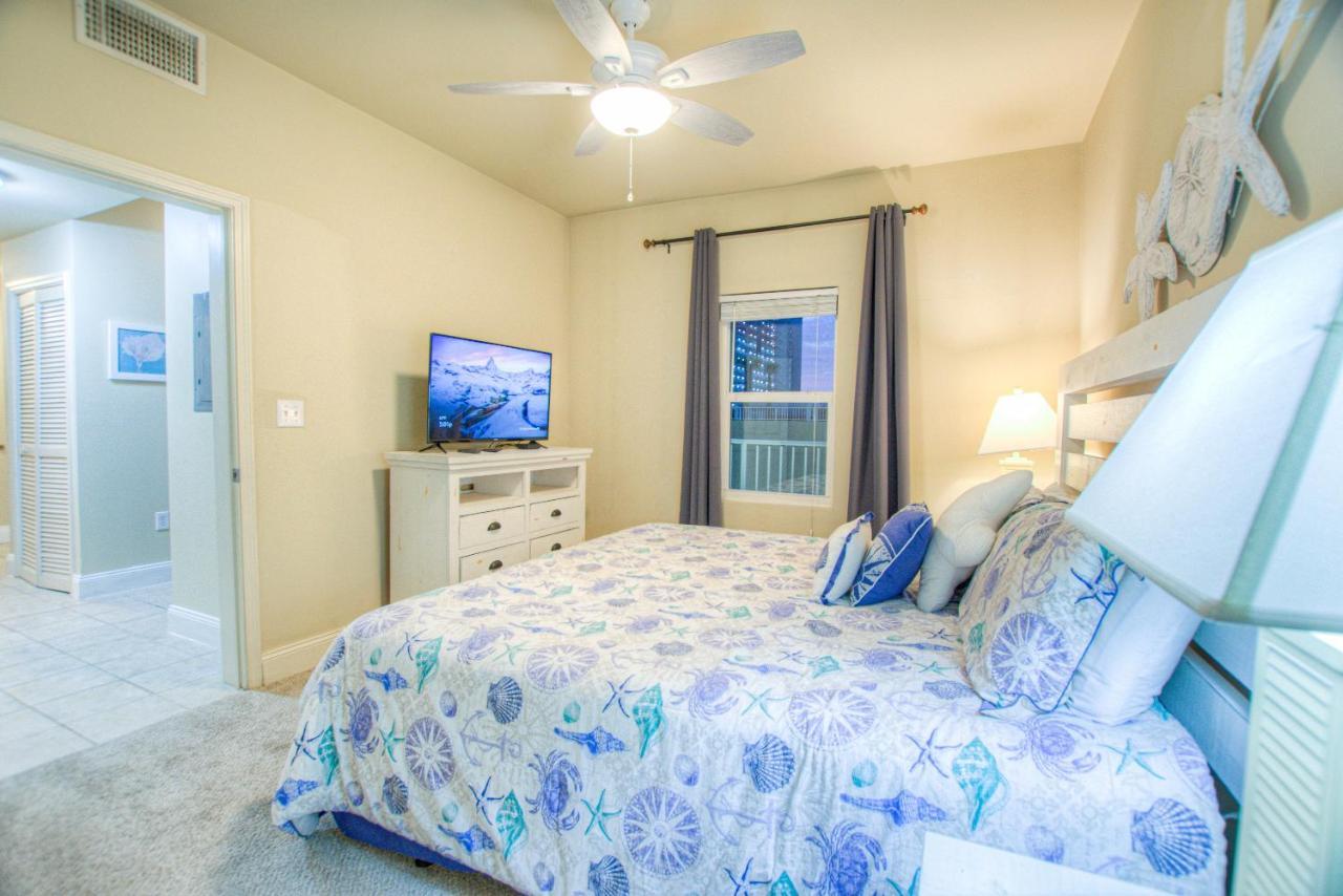 Next To The 10th Floor Pool - Laketown Wharf 1032- 2 Bd Bunks, 2ba, And Amazing Amenities! Holiday home *