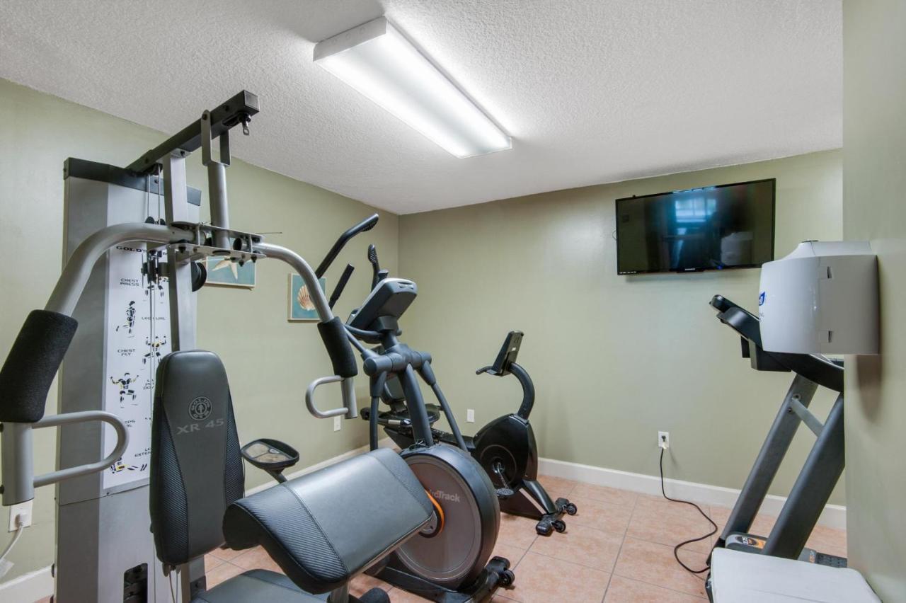 Twin Palms 402