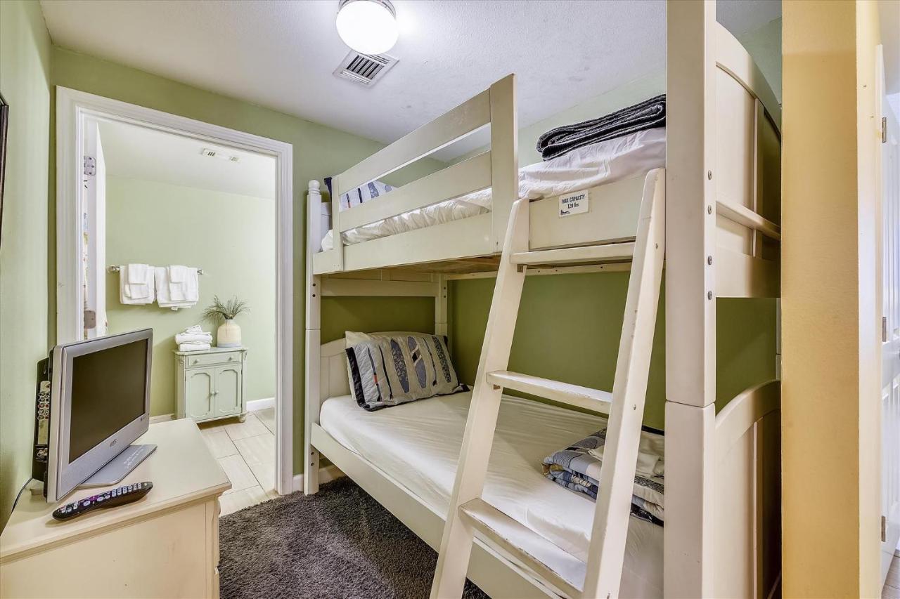 Shores Of Panama 821-2 Bd 3ba, Sleeps 8! Updated, No Carpet! Free Fun! Apartment Panama City Beach