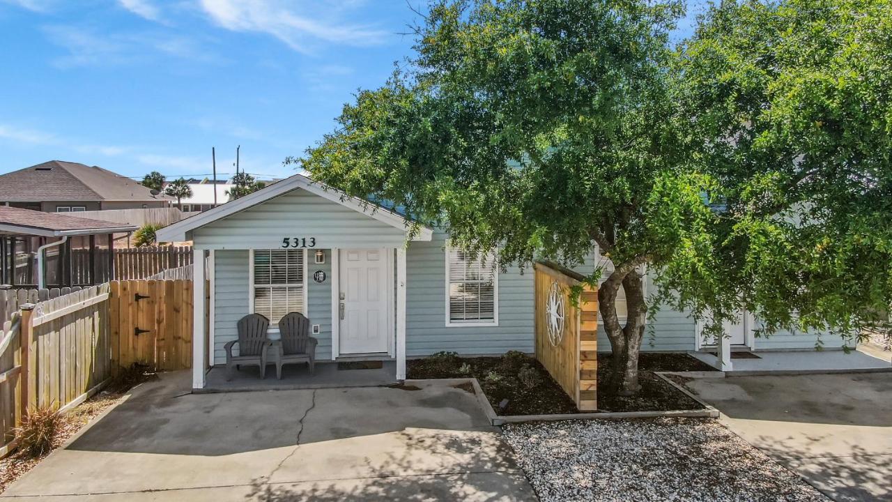 Blue Neptune At 5313 Sunset Avenue By Nautical Vacation Holiday home *