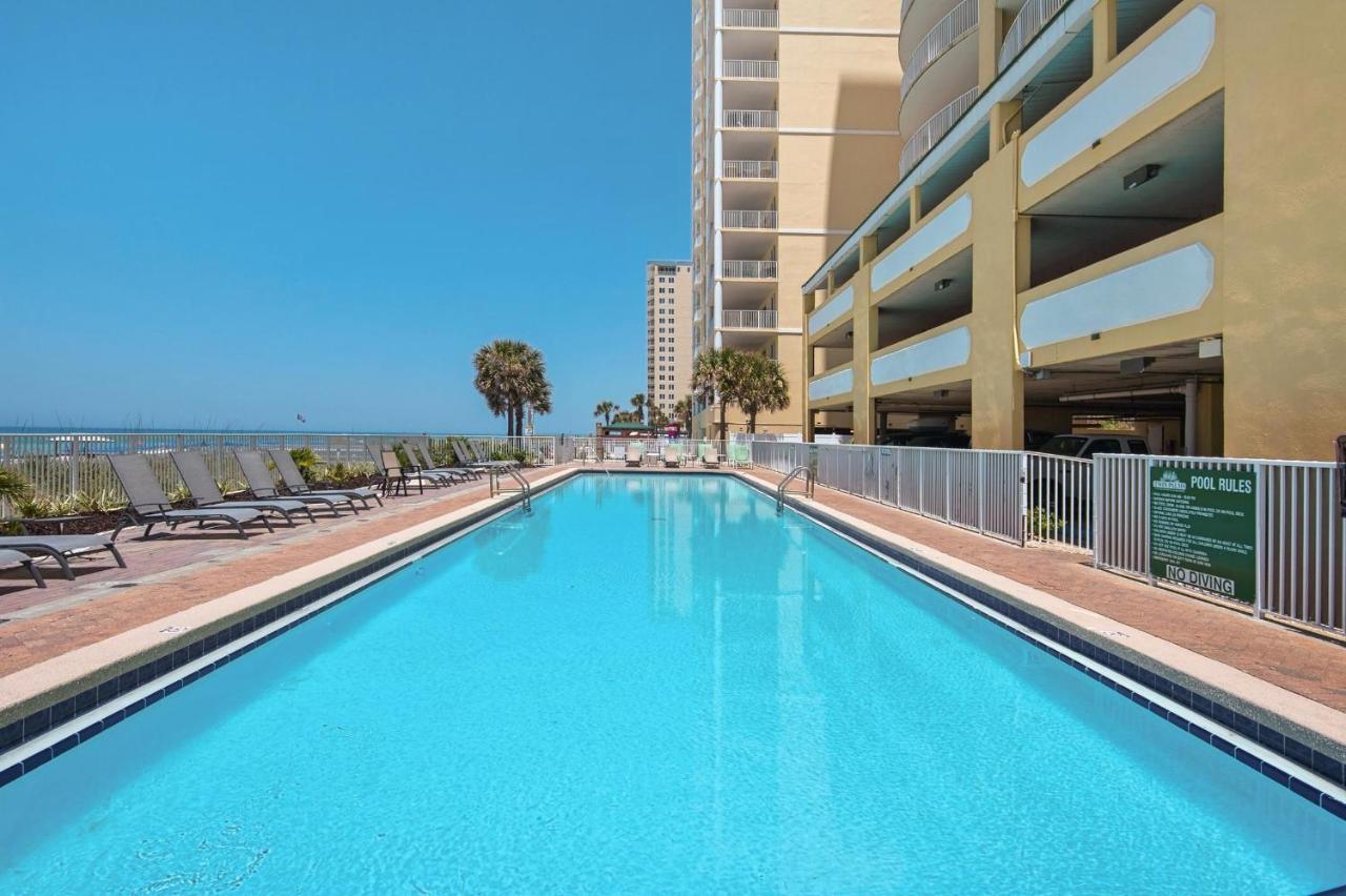 Twin Palms 402 *