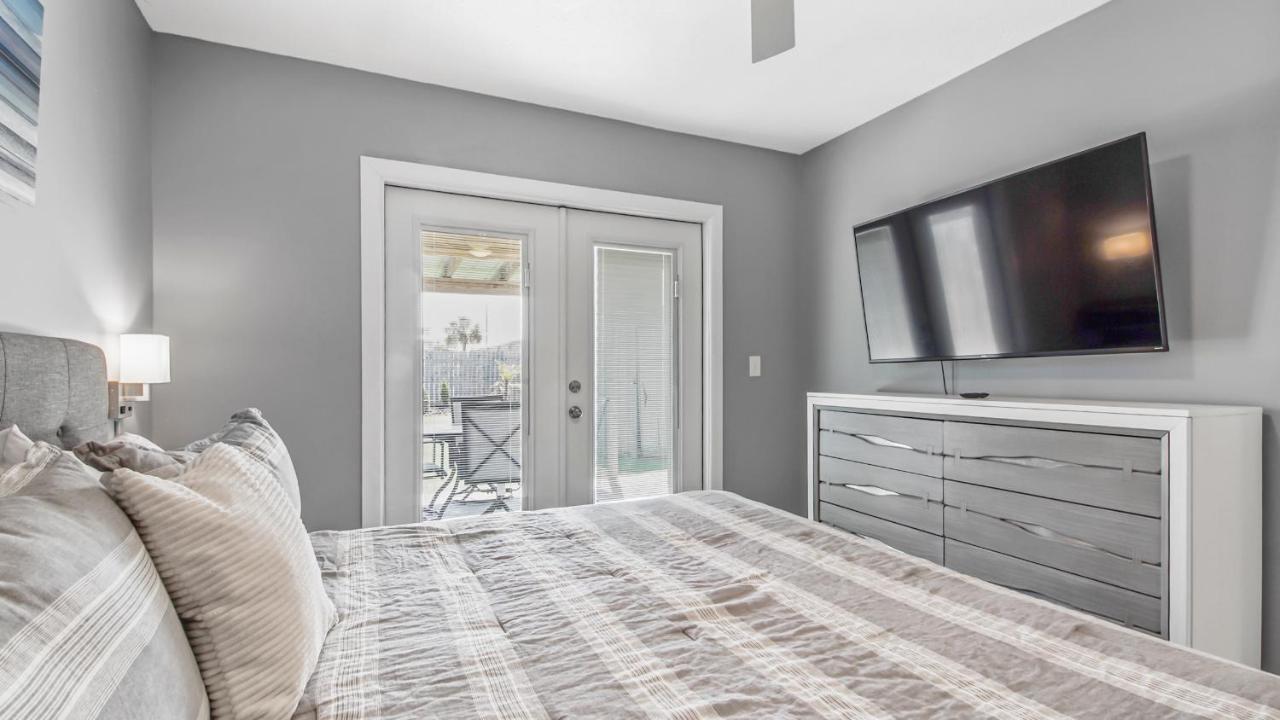 Blue Neptune At 5313 Sunset Avenue By Nautical Vacation Holiday home Panama City Beach