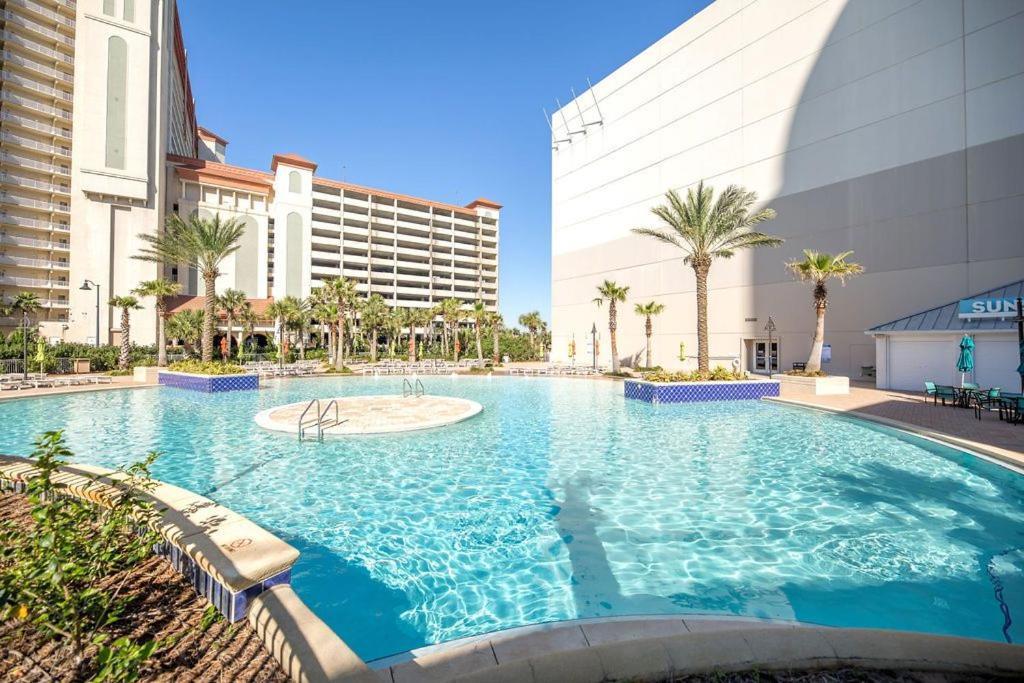 Laketown Wharf #905 By Nautical Holiday home *