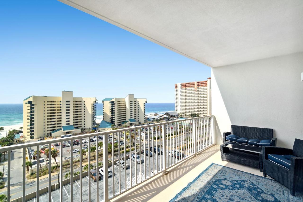 Laketown Wharf #905 By Nautical