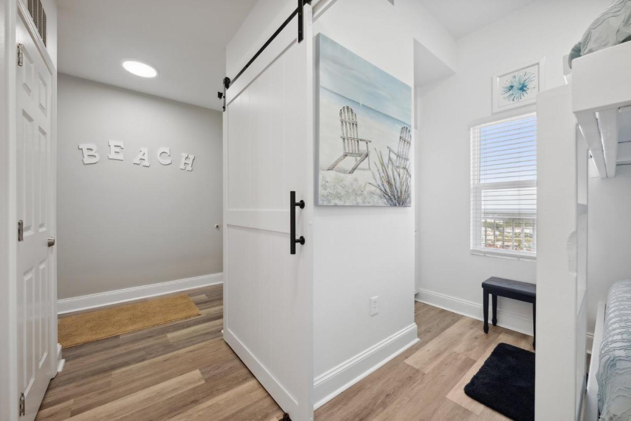 Laketown Wharf #2011 By Nautical *