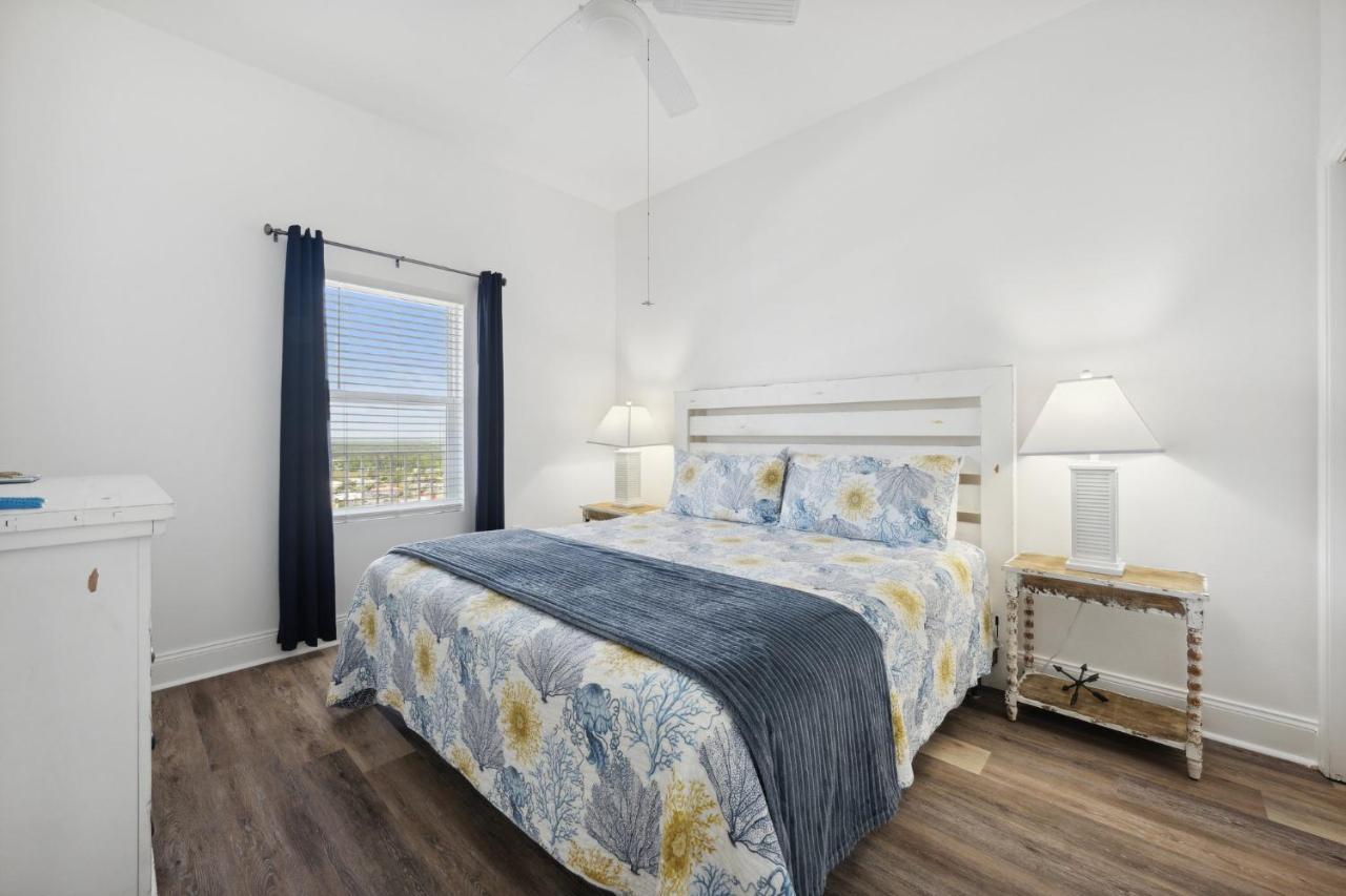 Laketown Wharf #2011 By Nautical Holiday home Panama City Beach