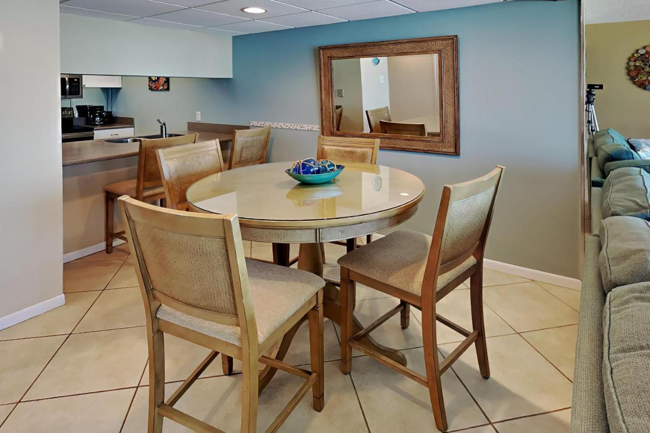 Edgewater Windward 304 Apartment