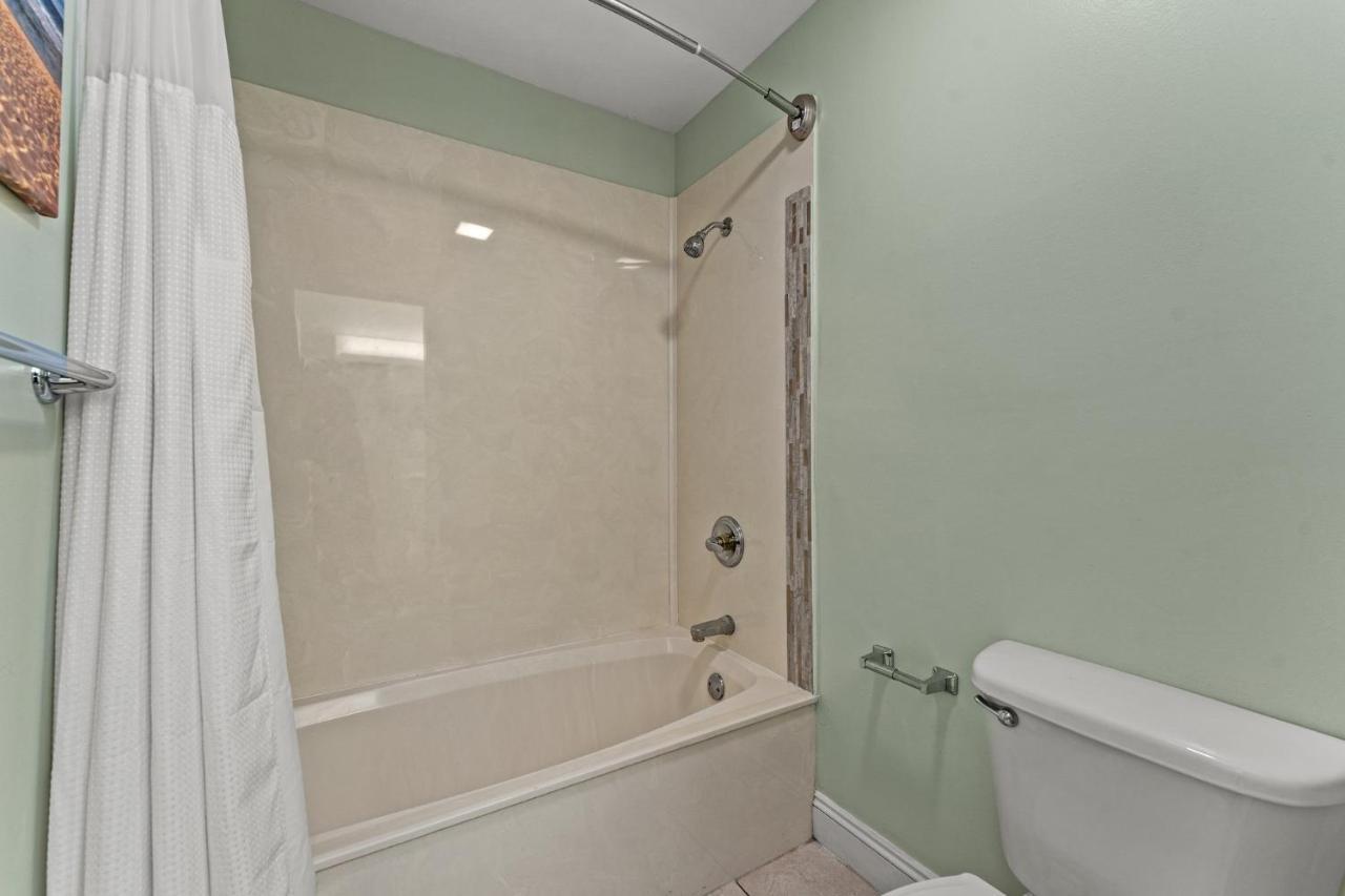 Gulf Crest 106 Apartment