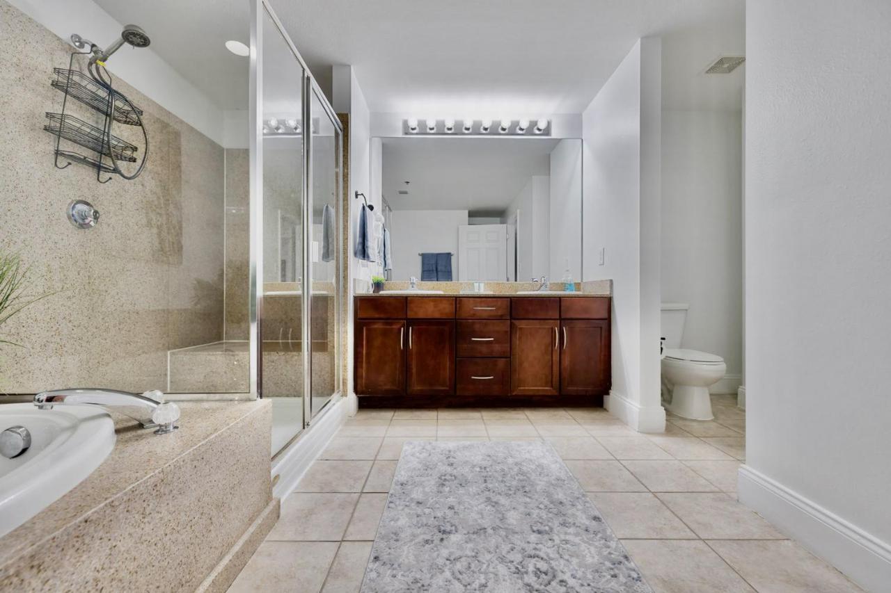 Luxurious 4 Bedroom Condo! Gulf Views! Sleeps 10 & Easy Access! By Dolce Getaways Pcb Apartment *