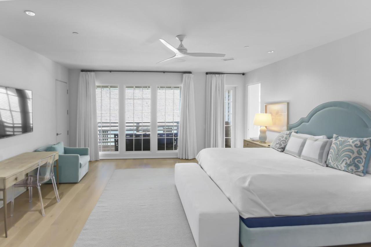 Private Pool, Gulf Views & Luxurious Features Throughout Lovely *