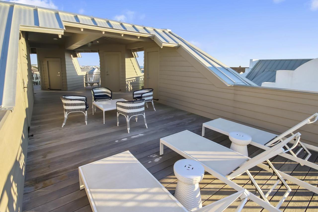 Private Pool, Gulf Views & Luxurious Features Throughout Lovely *