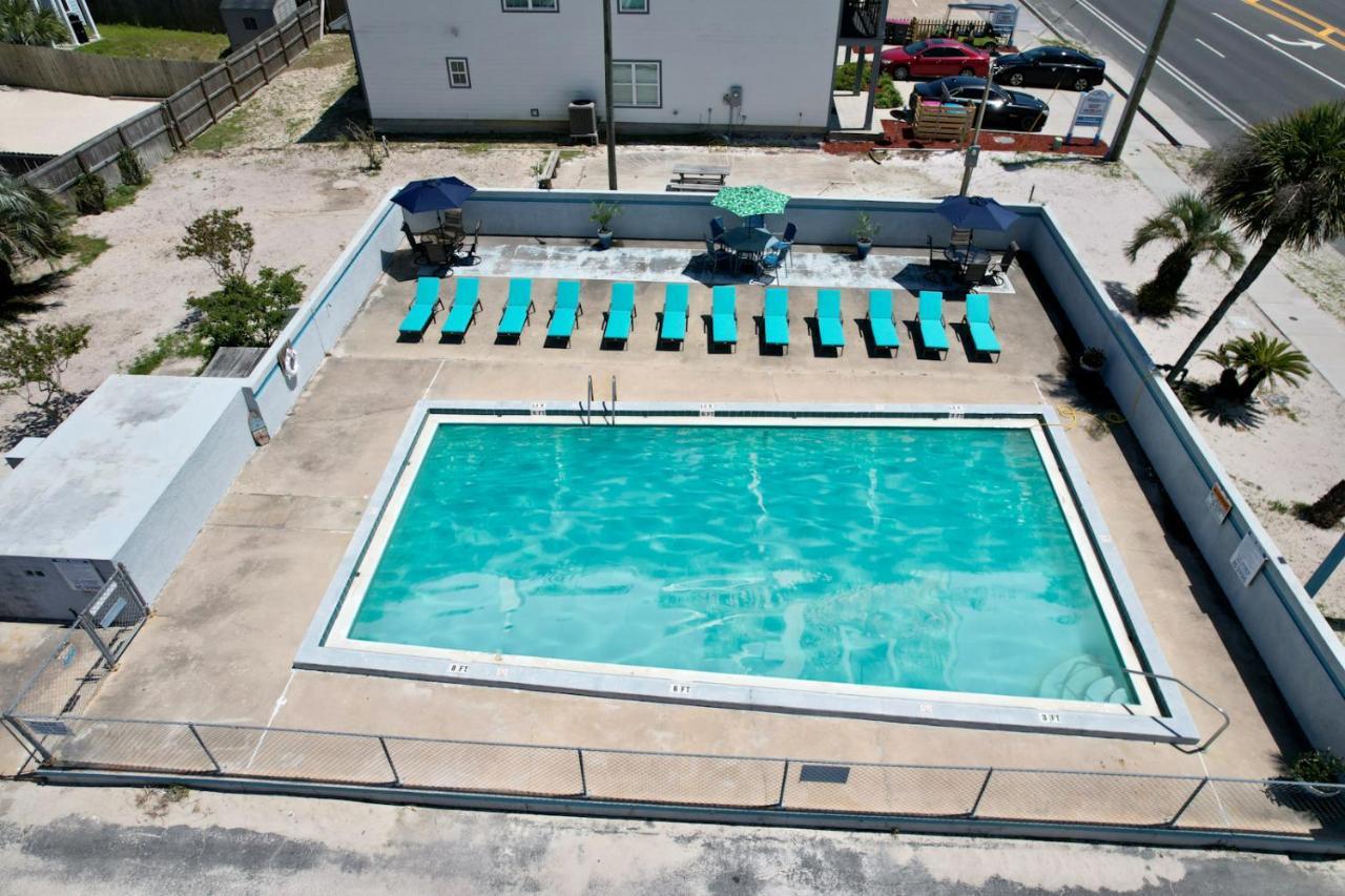 *happy Place* Renovated Studio Pool & Access