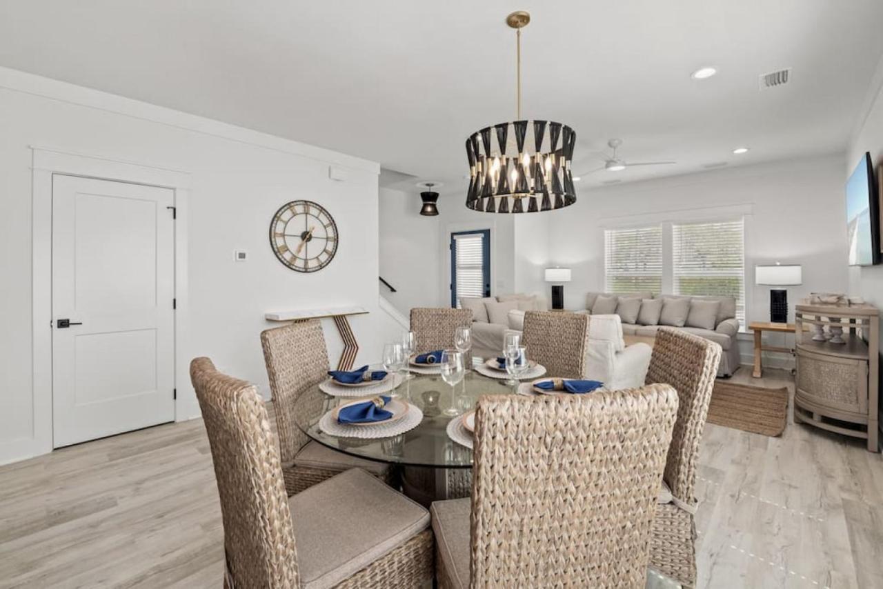 Lighthouse Landing-your New Coastal Haven Just A Short Walk To The Waves *