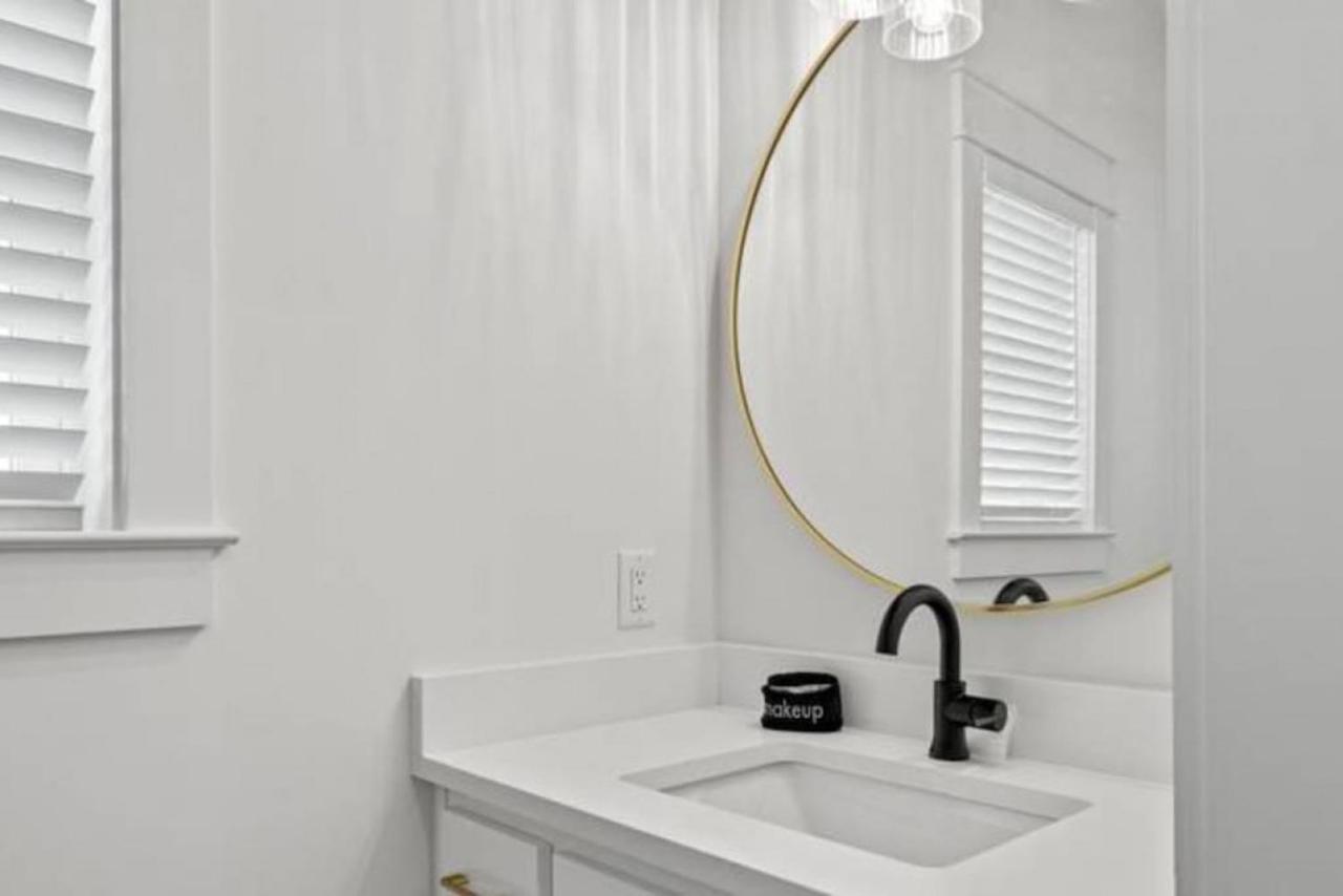 Holiday home Lighthouse Landing-your New Coastal Haven Just A Short Walk To The Waves Panama City Beach