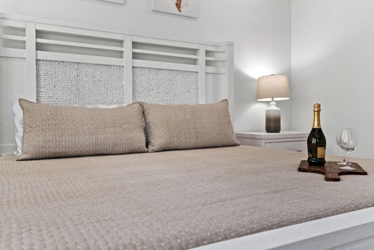 Lighthouse Landing-your New Coastal Haven Just A Short Walk To The Waves Holiday home