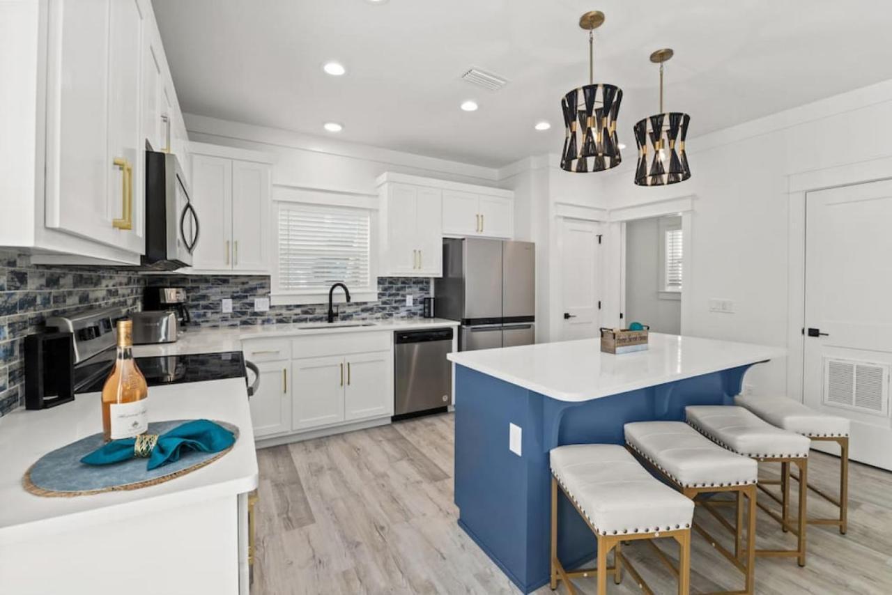 Lighthouse Landing-your New Coastal Haven Just A Short Walk To The Waves *