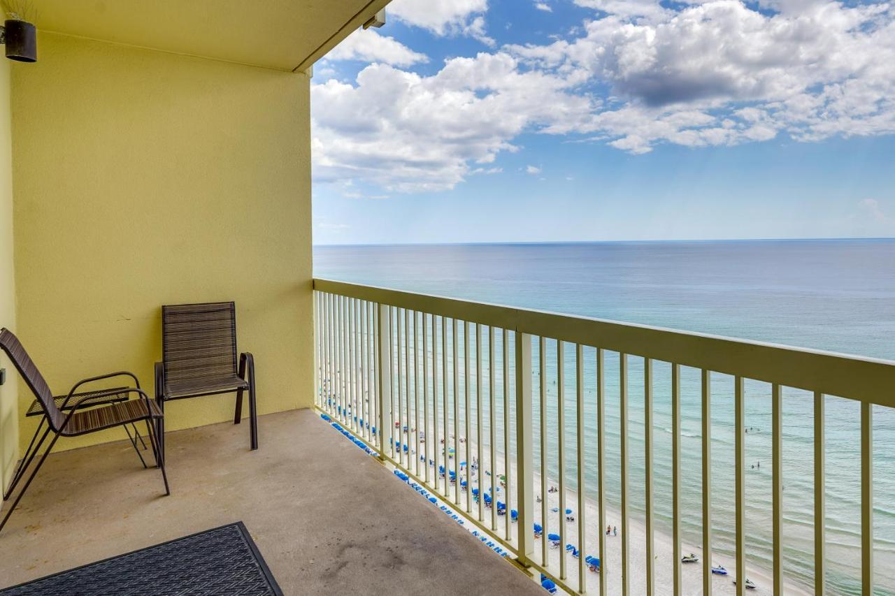 Apartment Oceanfront Pcb With Balcony And Access!