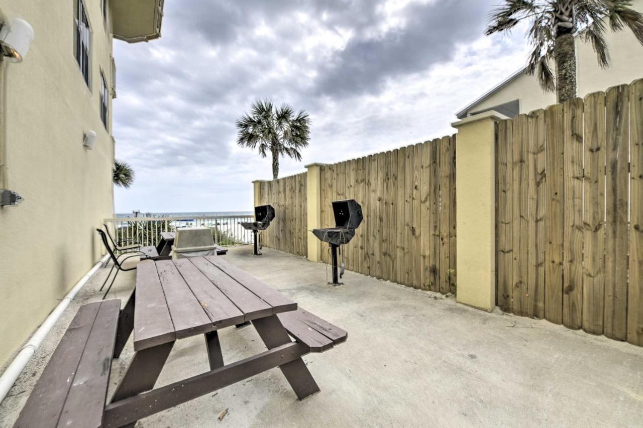 Apartment Oceanfront Pcb With Balcony And Access! *