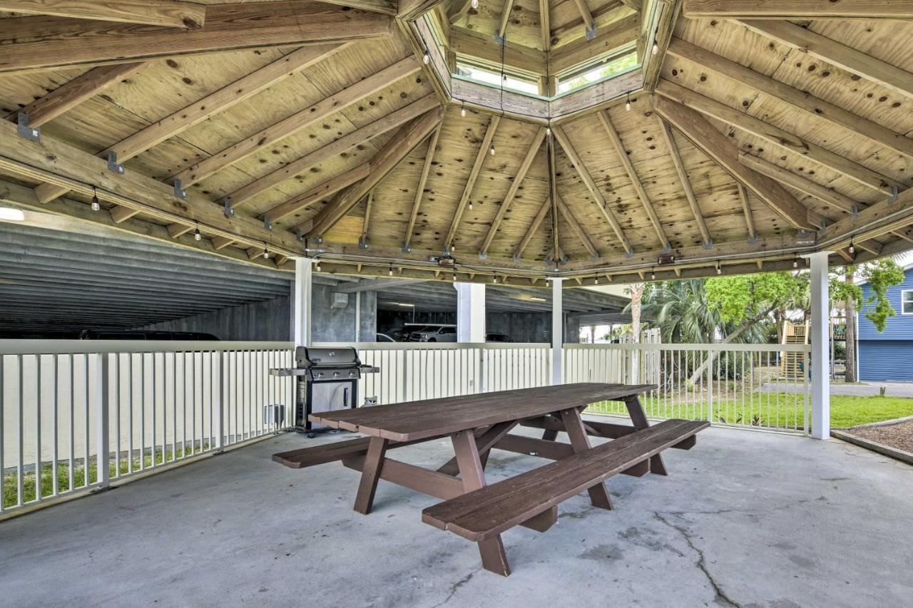 Oceanfront Pcb With Balcony And Access!