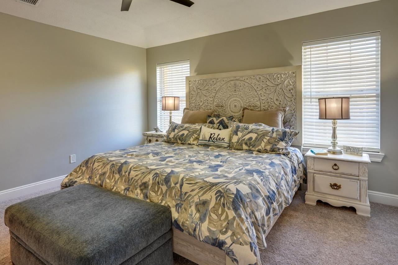 Family-friendly Pcb Vacation Rental, Walk To Holiday home