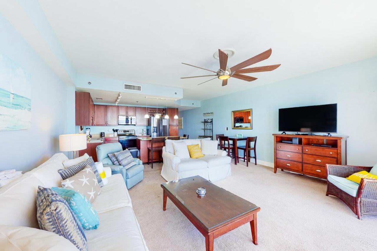 Apartment Laketown Wharf 1815