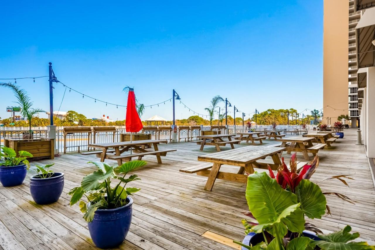 Apartment Laketown Wharf 938 *