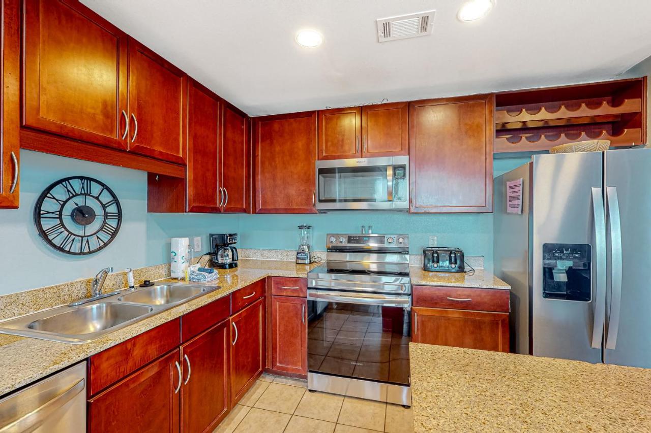 Apartment Laketown Wharf 938 *