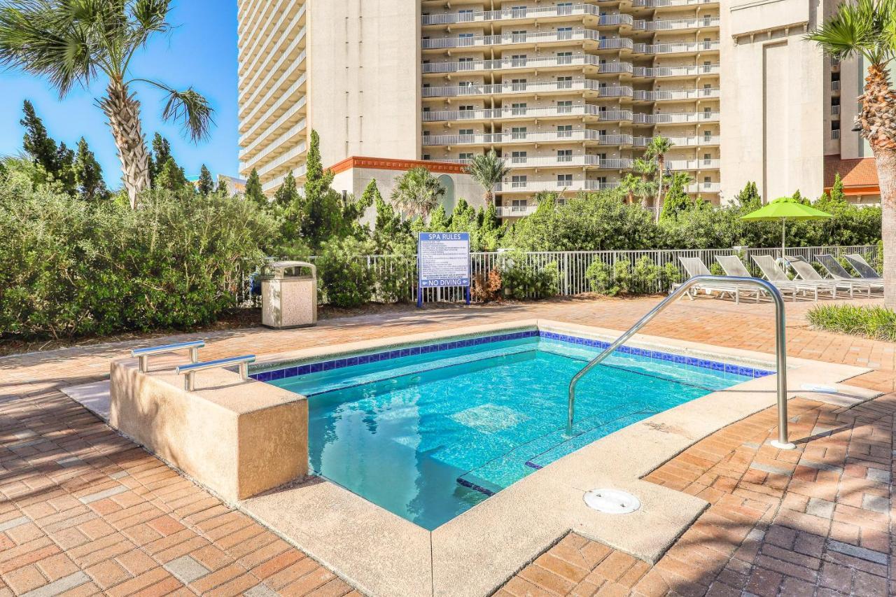 Laketown Wharf 938 Apartment