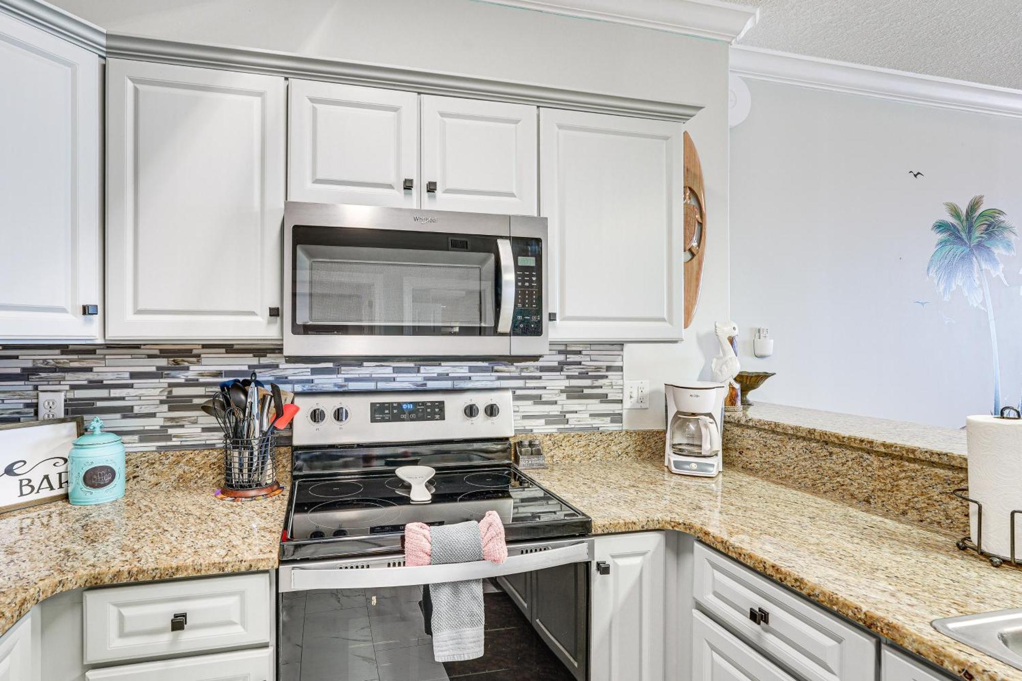 High-rise Pcb With Oceanfront Views And Pool! * Panama City Beach