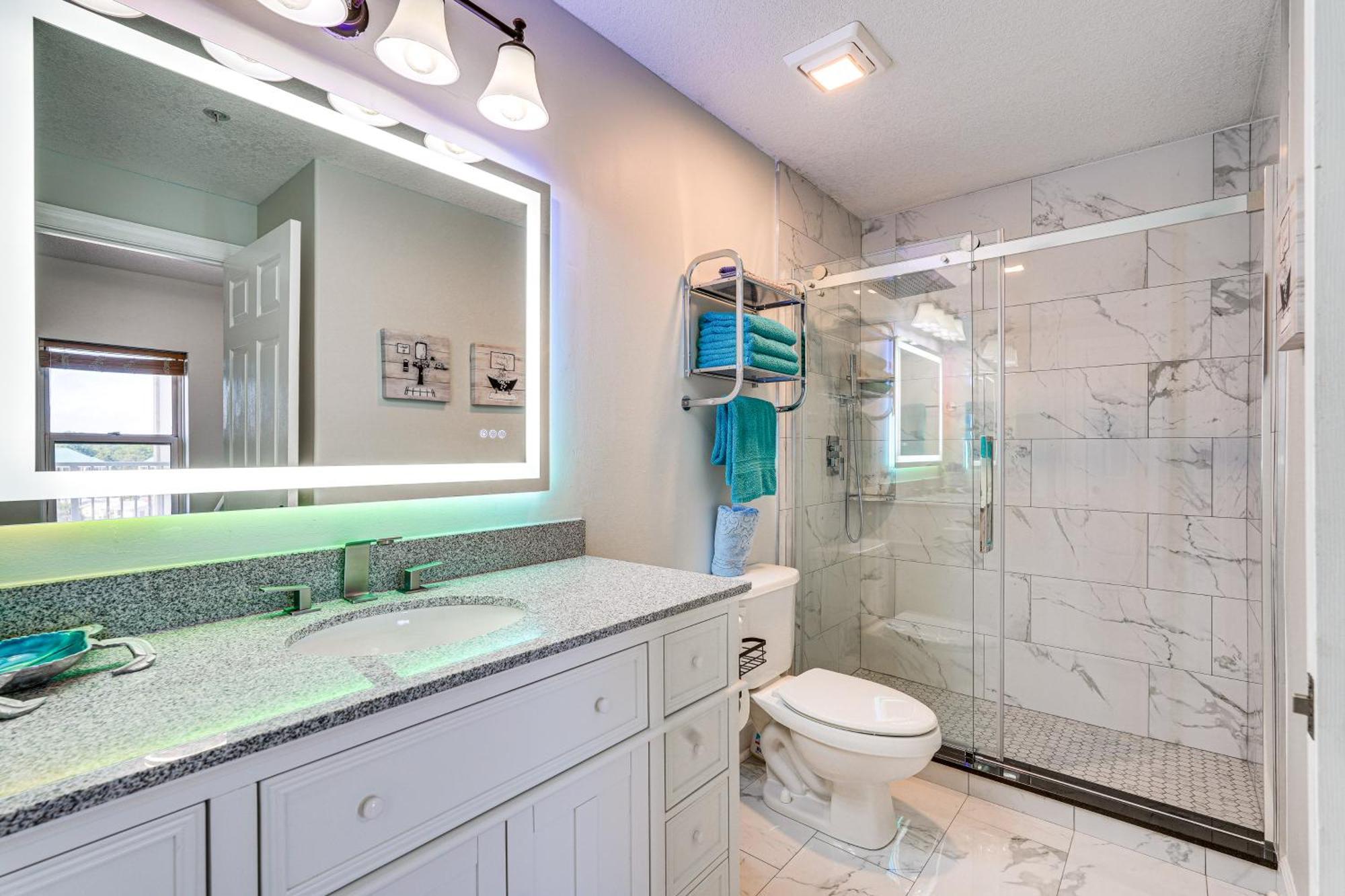 Apartment High-rise Pcb With Oceanfront Views And Pool! Panama City Beach