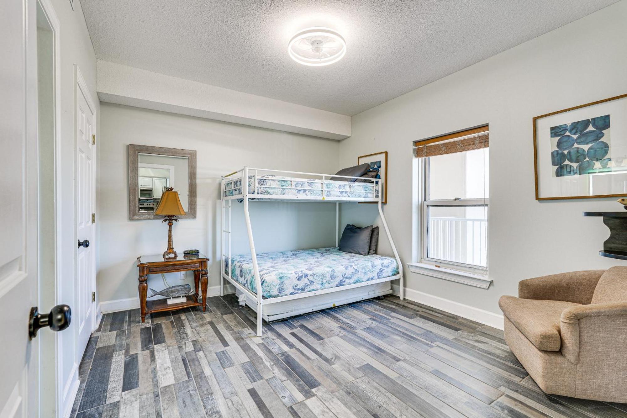 High-rise Pcb With Oceanfront Views And Pool! Apartment Panama City Beach